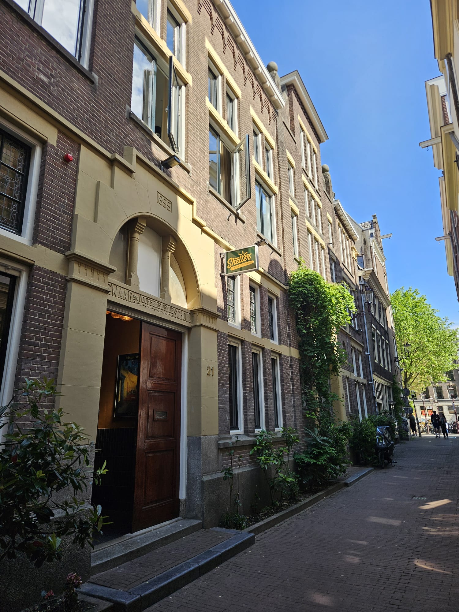 https://boerenvanamstel.nl/wp-content/uploads/2026/06/Shelter-City-Hostel-Boeren-van-Amstel-.jpeg